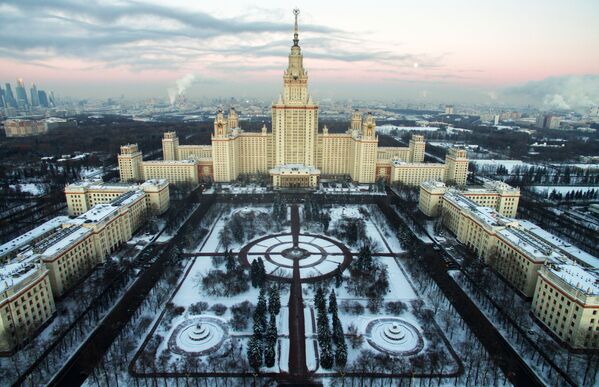 دانشگاه‌ دولتی مسکو بلندترین بنای تحصیلی جهان - اسپوتنیک افغانستان  