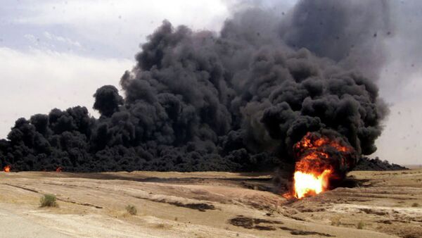 انفجار دادن لولهٔ نفت در عراق توسط داعش - اسپوتنیک افغانستان  