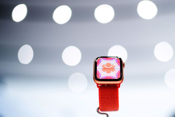 ساعت جدید اپل در مراسم رونمایی محصولات جدید اپل نشان داده شد - اسپوتنیک افغانستان  