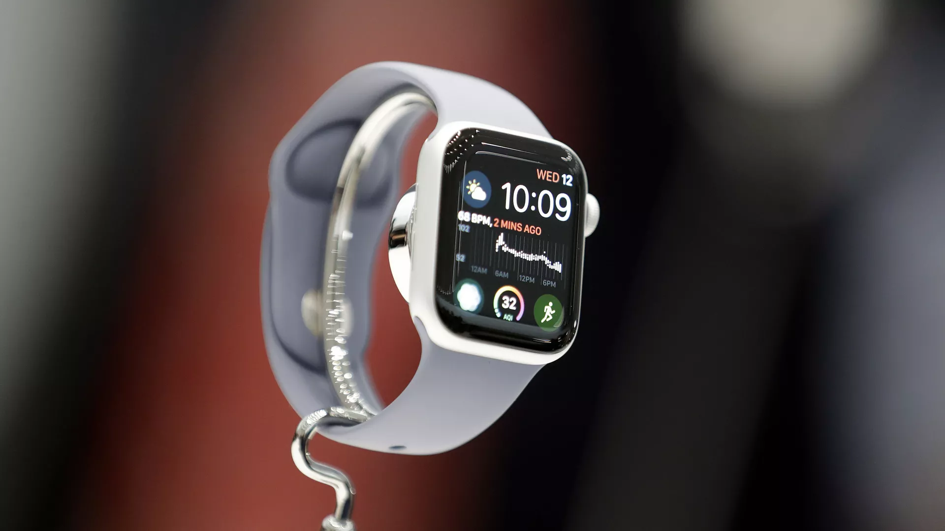ساعت جدید Apple Watch 4 در مراسم رونمایی محصولات جدید اپل نشان داده شد.