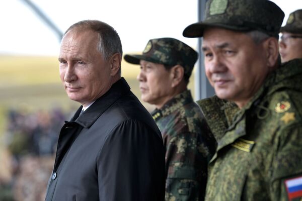 حضور ولادیمیر پوتین، رئیس جمهور روسیه در تمرینات نظامی «واستوک-۲۰۱۸» - اسپوتنیک افغانستان  