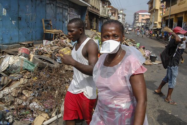 باشندگان سیرالئون در حال پاک کردن سرک های شهر - اسپوتنیک افغانستان  
