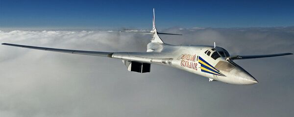 بمب افکن های روسی Tu-160 در سراسر قطب شمال پرواز کردند بمب افکن های روسی Tu-160 در سراسر قطب شمال پرواز کردند - اسپوتنیک افغانستان