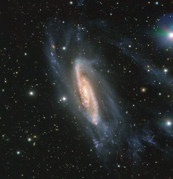 کهکشان مارپیچی NGC 3981 - اسپوتنیک افغانستان  