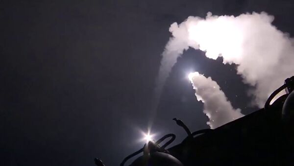 حمله موشکی روسیه به تکیه گاه داعش در سوریه - اسپوتنیک افغانستان  