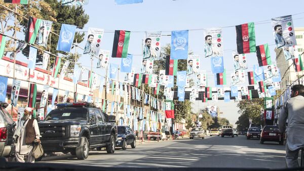 تأخیر در روند انتخابات / کارمندان با سیستم بایومتریک آشنایی ندارند - اسپوتنیک افغانستان  