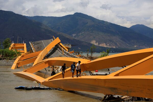 پیامدهای زلزله شدید در جزیره سولاوسی، اندونیزیا - اسپوتنیک افغانستان  