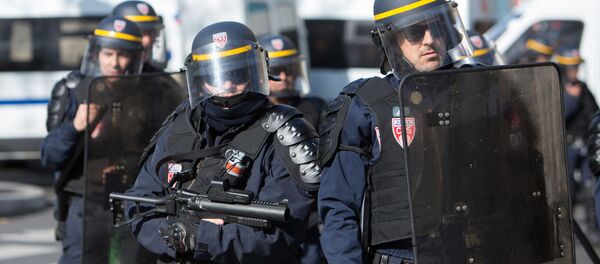 بریدن سر معلم در پاریس؛ امام یک مسجد بازداشت شد - اسپوتنیک افغانستان  