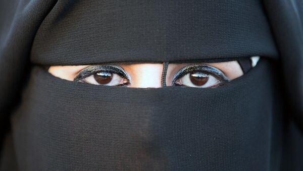 جنجال و رسوایی بخاطر پوشیدن نقاب اسلامی در اتریش - اسپوتنیک افغانستان  