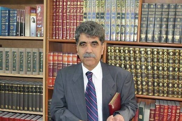 سفیر جدید افغانستان در روسیه کتاب جرم و مجازات را ترجمه می کند سفیر جدید افغانستان در روسیه کتاب جرم و مجازات را ترجمه می کند - اسپوتنیک افغانستان