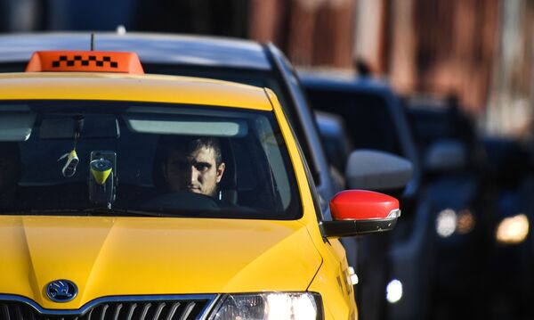 راننده تکسی در شهر مسکو - اسپوتنیک افغانستان  