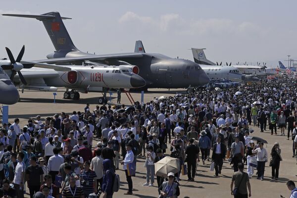 بازدیدکنندگان نمایشگاه هوایی «Airshow China-2018» - اسپوتنیک افغانستان  