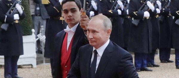 ولادیمیر پوتین وارد فرانسه شد ولادیمیر پوتین وارد فرانسه شد - اسپوتنیک افغانستان