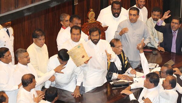 زدوخورد در پارلمان سری لانکا - اسپوتنیک افغانستان  