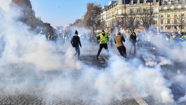 افزایش شمار قربانیان تظاهرات فرانسه - اسپوتنیک افغانستان  