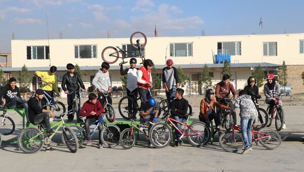 دوچرخه‌سواران صلح‌خواه غزنی به جلال آباد رسیدند - اسپوتنیک افغانستان  
