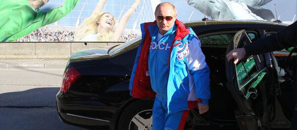 ولادیمیر پوتین هنگام بازدید از مجتمع اسکی کراسنایا پولیانا ولادیمیر پوتین هنگام بازدید از مجتمع اسکی کراسنایا پولیانا - اسپوتنیک افغانستان