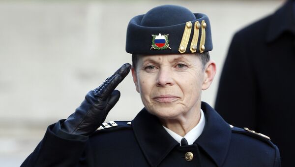 برای نخستین بار یک زن فرمانده ستاد کل کشور عضو ناتو شد - اسپوتنیک افغانستان  