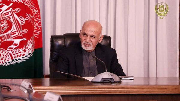 اشرف غنی به والیان: روی معیارها تمرکز کنید - اسپوتنیک افغانستان  