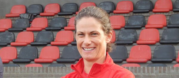 ناراحتی سرمربی پیشین تیم ملی فوتبال بانوان از رییس فیفا - اسپوتنیک افغانستان  