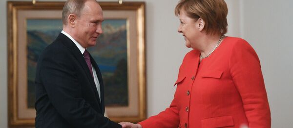 آغاز دیدار پوتین و مرکل در کرملین آغاز دیدار پوتین و مرکل در کرملین - اسپوتنیک افغانستان