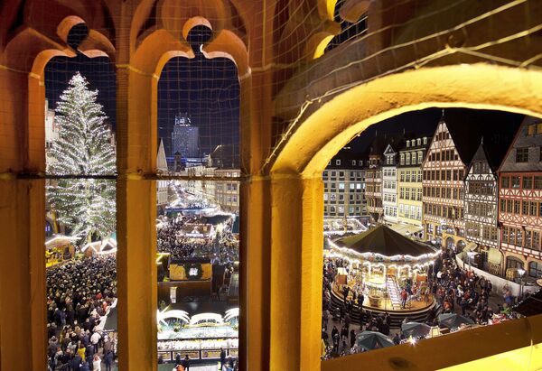 افتتاح بازار کریسمس در فرانکفورت آلمان. - اسپوتنیک افغانستان  