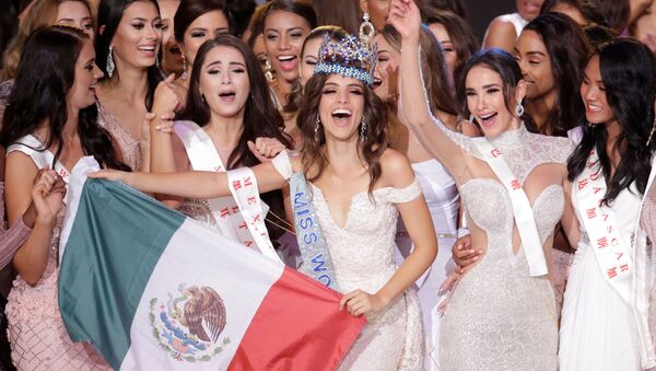 عنوان ملکه زیبایی سال 2018 میلادی به ویسا پونس از کشور مکسیکو رسید - اسپوتنیک افغانستان  