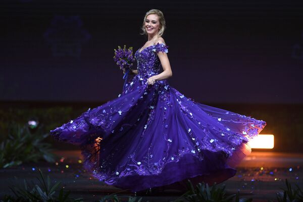 نماینده آیسلاند در نمایش لباس های ملی در کنکور زیبایی ملکه شایسته جهان - 2018 - اسپوتنیک افغانستان  