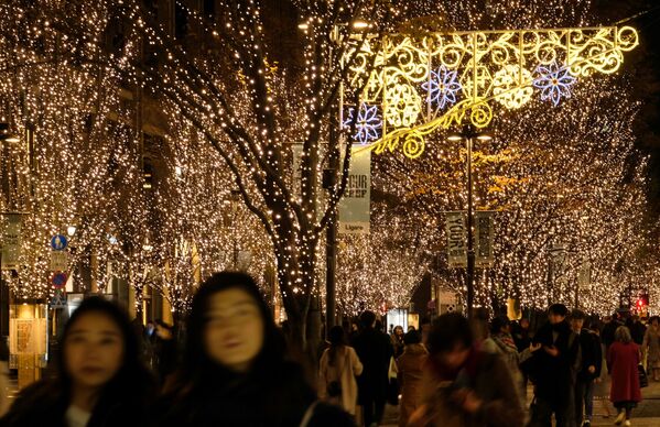 چراغان کریسمس در توکیو - اسپوتنیک افغانستان  