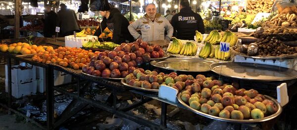 غنی: قرار داد یک میلیارد دالری صادرات میوه با قزاقستان امضا می شود - اسپوتنیک افغانستان  