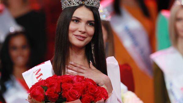 آلسیا سیمرنکو، برنده مسابقه زیبایی «ملکه مسکو ۲۰۱۸» - اسپوتنیک افغانستان  