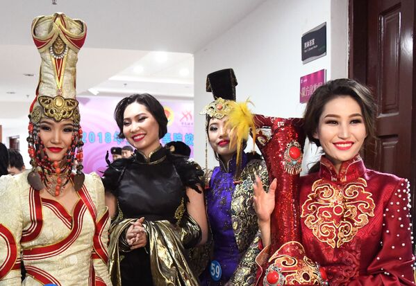 اشتراک‌کنندگان رقابت زیبایی بین‌المللی سفیر زیبایی در ولایت منچوری چین - اسپوتنیک افغانستان  