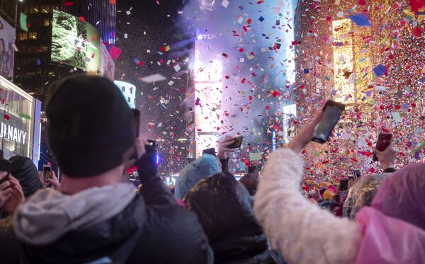 جشن سال نو در میدان تایمز نیویورک - اسپوتنیک افغانستان  