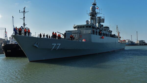  ارتش ایران به اشتباه کشتی خود را هدف قرار داد و همه خدمه آن را کشت - اسپوتنیک افغانستان  