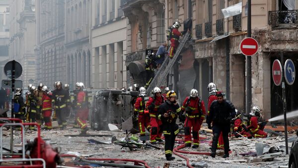 شمار قربانیان انفجار پاریس به ۵۰ تن افزایش یافت - اسپوتنیک افغانستان  
