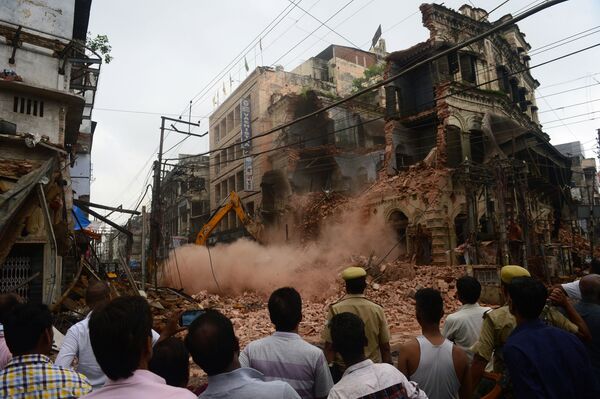 تخریب یک ساختمان تاریخی در هند - اسپوتنیک افغانستان  