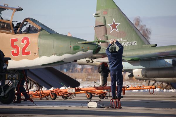 جت های SU-25SM3 قوای هوایی روسیه در جریان تمرینات تاکتیکی - کراسنودار - اسپوتنیک افغانستان  