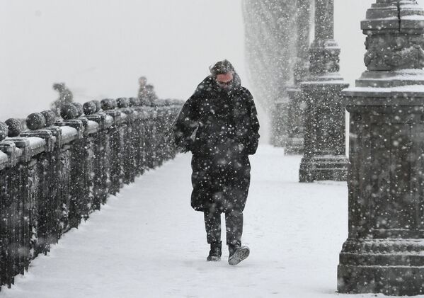 بارش برف در مسکو. - اسپوتنیک افغانستان  