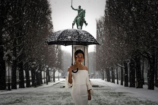 دختری در لباس عروسی – پاریس، فرانسه - اسپوتنیک افغانستان  