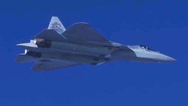 پرواز جنگنده چندمنظوره نسل پنجم سوخو-57 روسی + ویدیو - اسپوتنیک افغانستان  