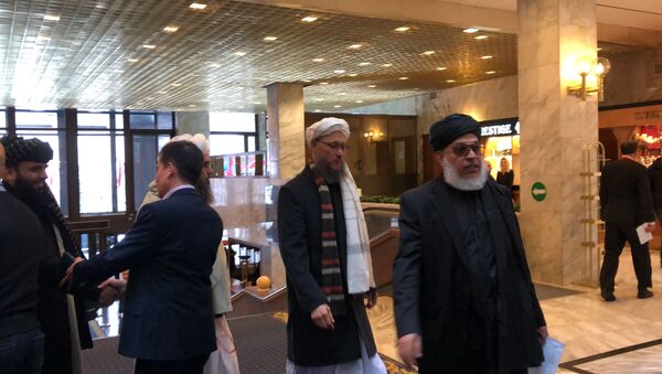شیر محمد عباس استانکزی و دیگر اعضای طالبان در نشست مسکو - اسپوتنیک افغانستان  