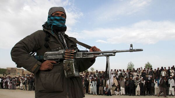 تیرباران یک پسر و یک دختر در غور توسط طالبان - اسپوتنیک افغانستان  