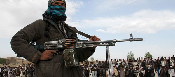 تیرباران یک پسر و یک دختر در غور توسط طالبان - اسپوتنیک افغانستان  