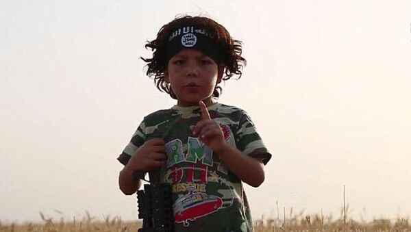کودکان مسلح داعش - اسپوتنیک افغانستان  