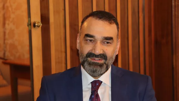 عطامحمد نور از علاقه‌اش به فوتبال گفت - اسپوتنیک افغانستان  