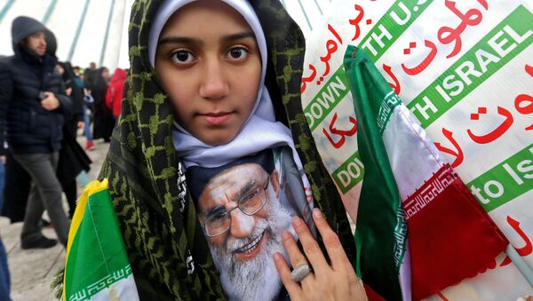 راهپیمایی به مناسبت چهلمین سالگرد انقلاب اسلامی ایران – تهران - اسپوتنیک افغانستان  