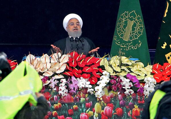 سخنرانی حسن روحانی، رئیس جمهور ایران در مراسم ۴۰ سالگی انقلاب اسلامی - اسپوتنیک افغانستان  