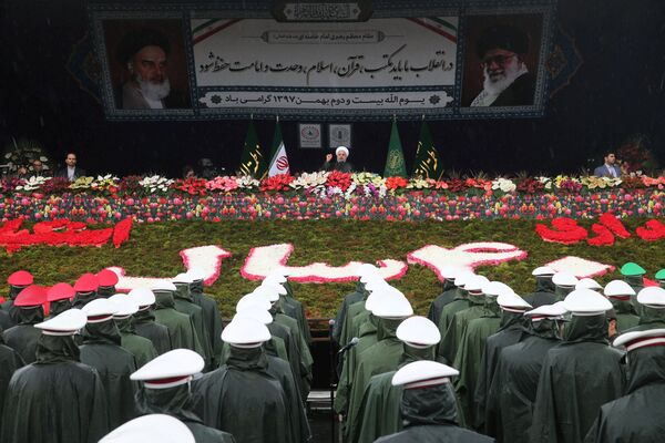 سخنرانی حسن روحانی، رئیس جمهور ایران در مراسم ۴۰ سالگی انقلاب اسلامی - اسپوتنیک افغانستان  