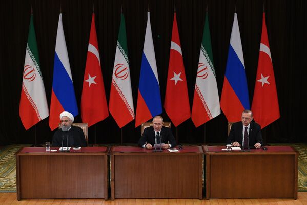 چهارمین نشست سران روسیه، ترکیه و ایران در مورد حل و فصل بحران سوریه – سوچی - اسپوتنیک افغانستان  