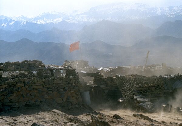 پایگاه کوهستانی نیروهای شوروی در نزدیکی شهر کابل. 1 نومبر 1989 - اسپوتنیک افغانستان  